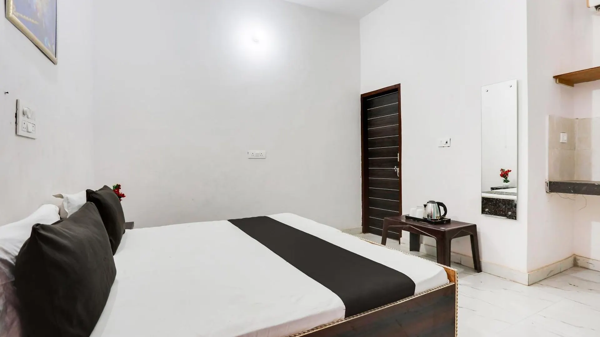 Hotel O Met City Gurgaon 3*,  India