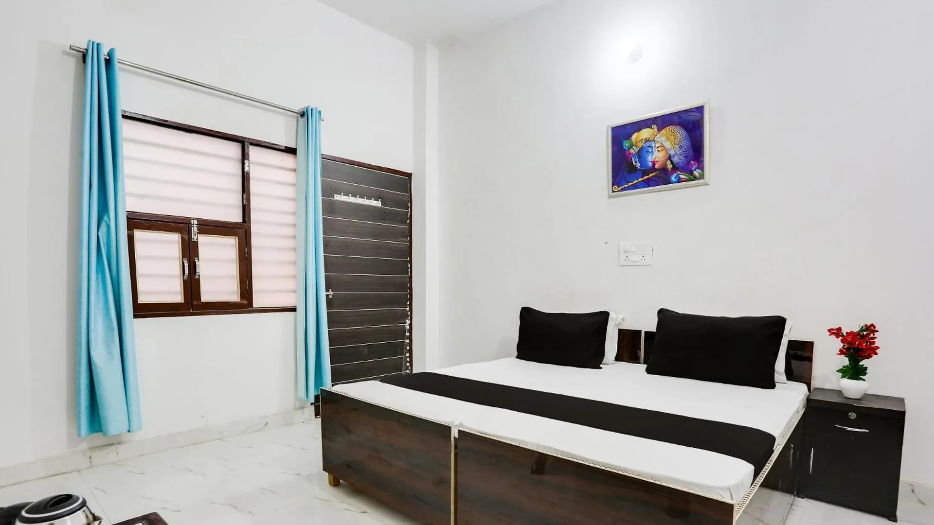 Hotel O Met City Gurgaon 3*,