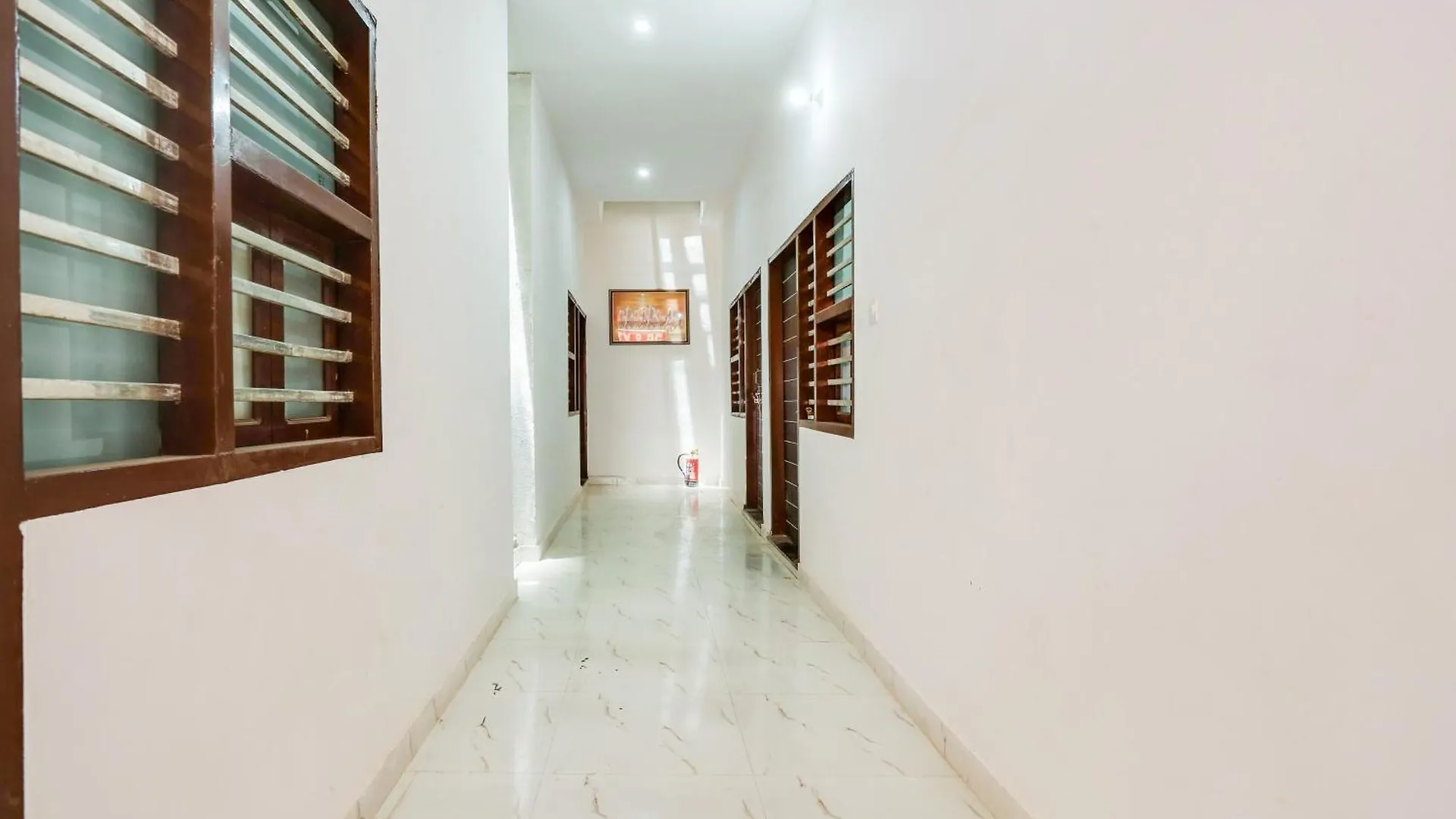 ***  Hotel O Met City Gurgaon India